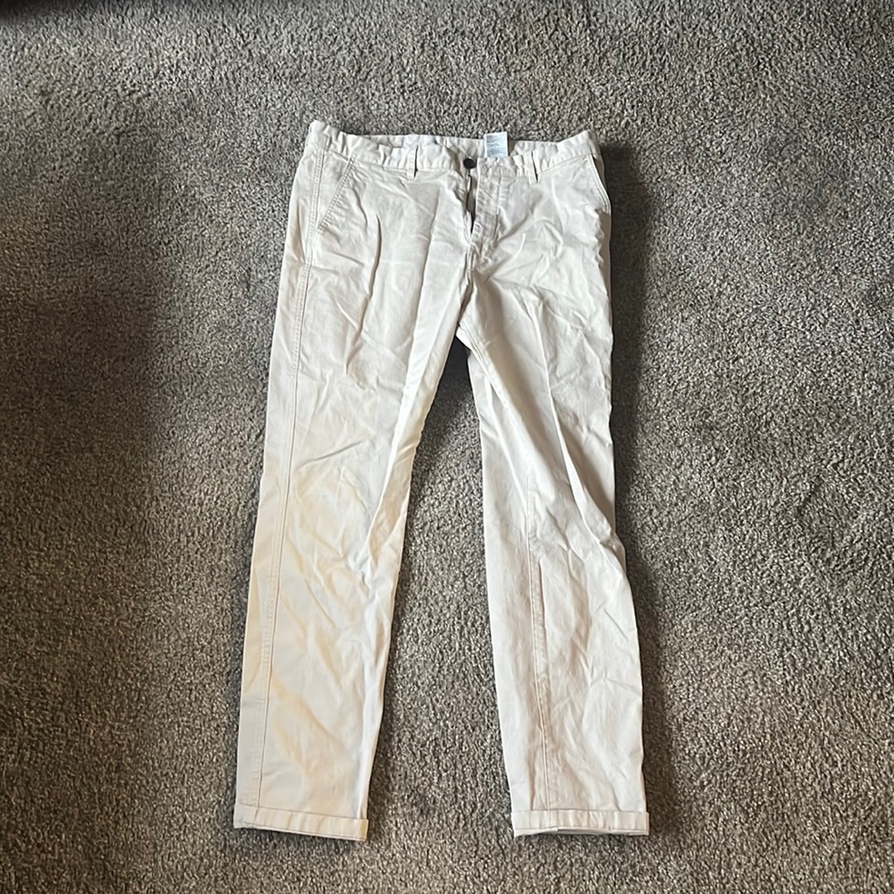 Men’s khakis